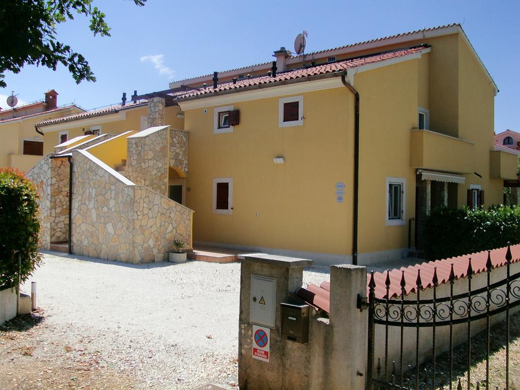 Oliva Holiday Apartment Banjole Kültér fotó
